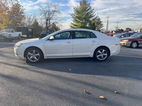 Used 2011 Chevrolet Malibu LT w/ White Diamond Premium Package image 7