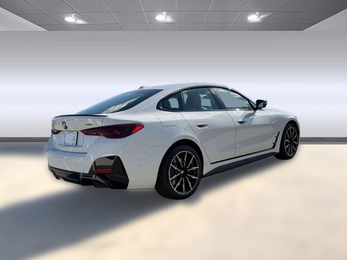 New 2026 BMW i4 eDrive40 w/ M Sport Package image 9