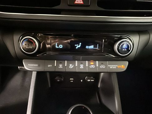 Used 2023 Hyundai Kona Limited AWD/4WD image 27