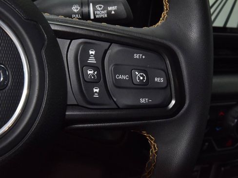 Used 2024 Jeep Gladiator Sport AWD/4WD image 25