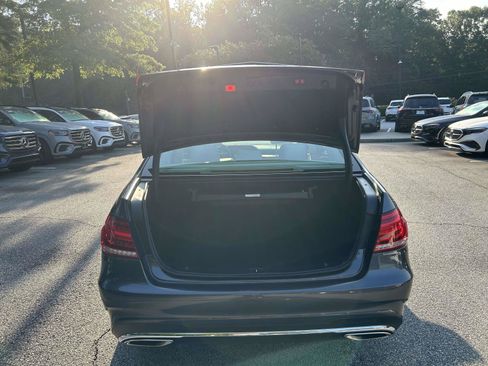 Used 2014 Mercedes-Benz E 350 Sedan image 16