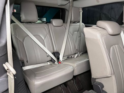 Used 2021 Ford Expedition Max Limited AWD/4WD image 25
