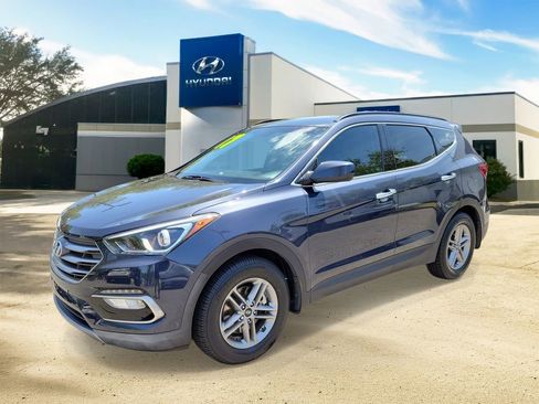 Used 2017 Hyundai Santa Fe Sport FWD image 2
