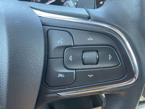 Used 2023 Buick Envision Essence w/ Sport Touring Package AWD/4WD image 19