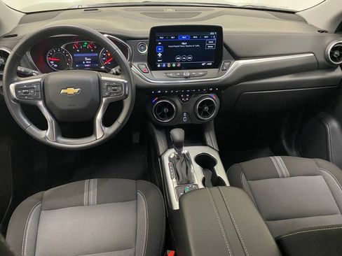 Used 2025 Chevrolet Blazer LT AWD/4WD image 23