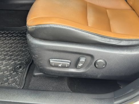 Used 2016 Lexus CT 200h FWD image 23