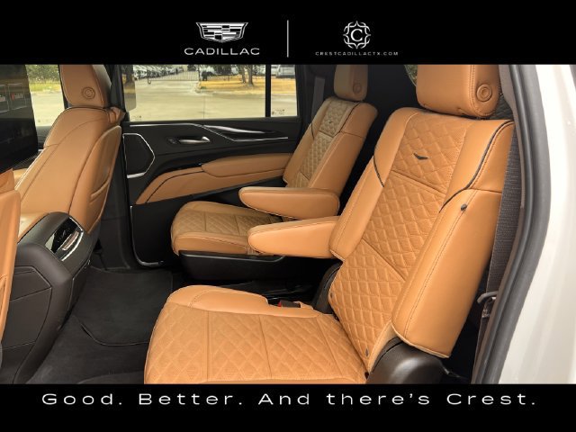 Certified 2023 Cadillac Escalade ESV Premium Luxury AWD/4WD image 31