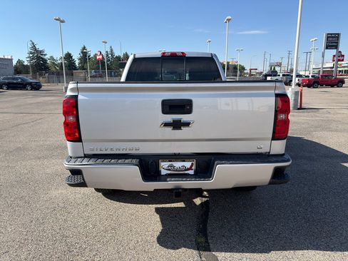 Used 2017 Chevrolet Silverado 1500 LT w/ All Star Edition AWD/4WD image 4