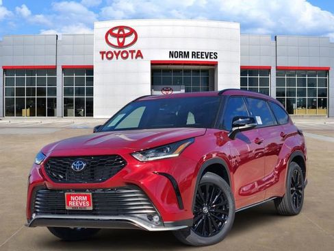 New 2026 Toyota Highlander XSE image 1