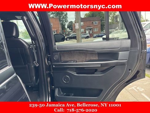 Used 2021 Ford Expedition Limited image 17