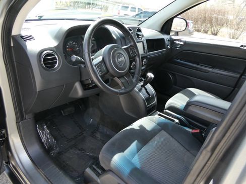 Used 2013 Jeep Compass Latitude w/ Sun/Sound Group image 8