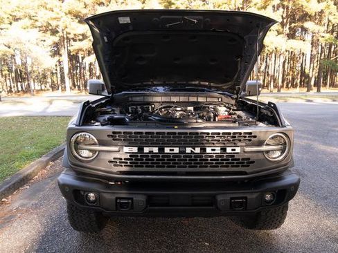 Used 2023 Ford Bronco Badlands image 9