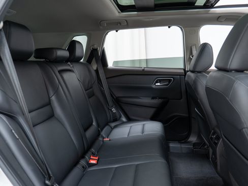 Used 2021 Nissan Rogue SL w/ Premium Package AWD/4WD image 24