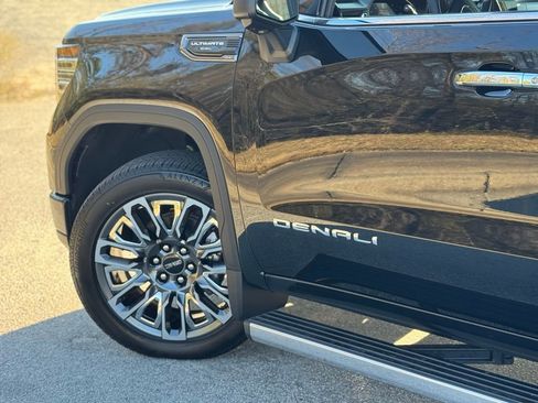 New 2026 GMC Sierra 1500 Denali Ultimate image 9