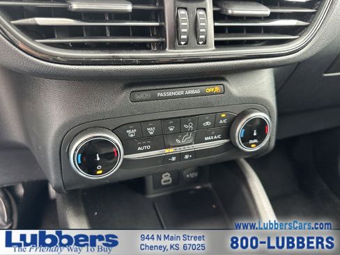 Used 2025 Ford Escape ST-Line AWD/4WD image 17