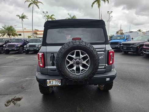 Used 2023 Ford Bronco Badlands image 6