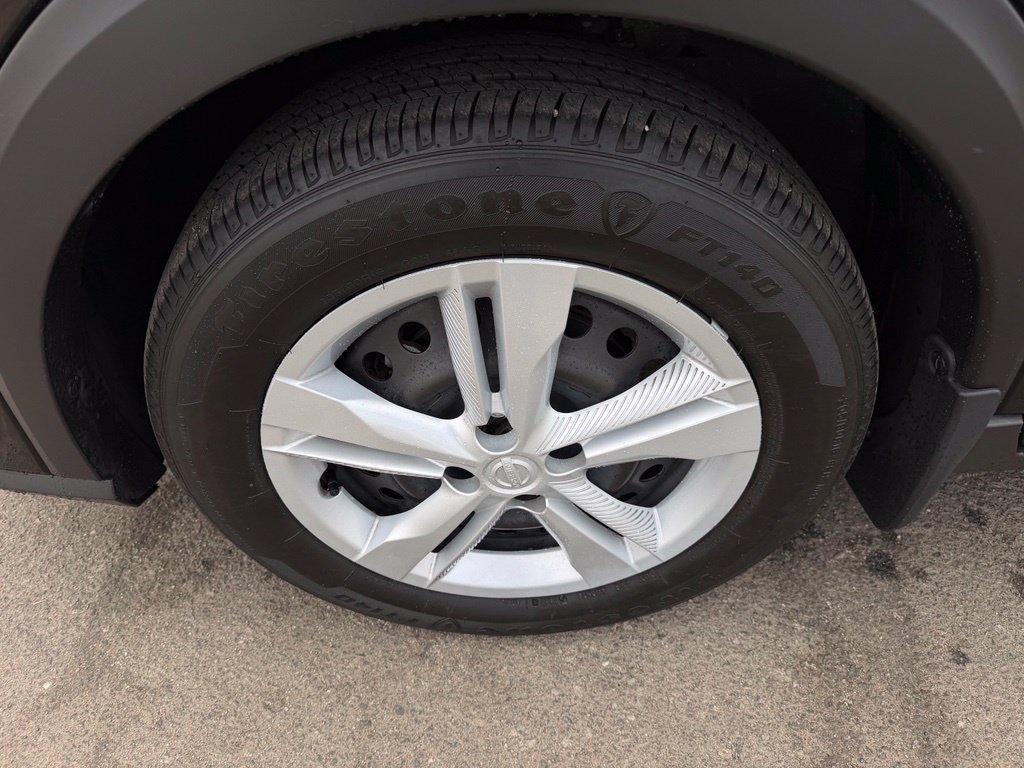 Certified 2025 Nissan Kicks Play S FWD image 8
