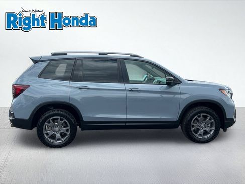 Certified 2024 Honda Passport TrailSport image 8