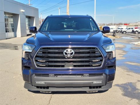 Used 2025 Toyota Sequoia SR5 image 14