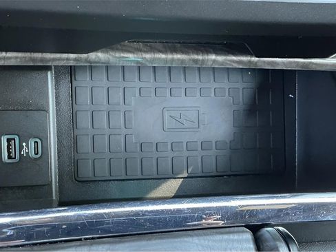 Used 2020 Ford Expedition Limited image 54