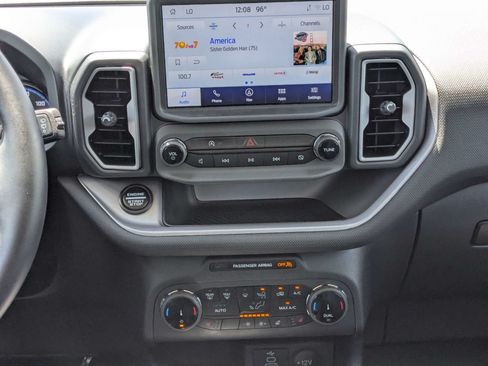 Used 2024 Ford Bronco Sport Outer Banks w/ Tech Package AWD/4WD image 19