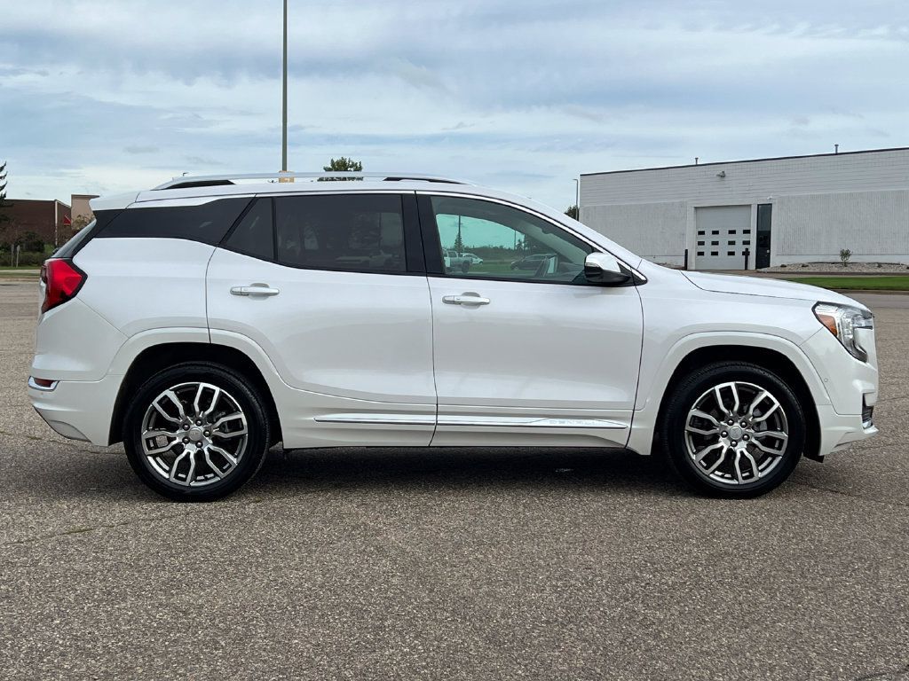 Used 2023 GMC Terrain Denali w/ Denali Premium Package AWD/4WD image 49