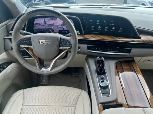 Used 2024 Cadillac Escalade Sport Platinum w/ LPO, ONYX Package AWD/4WD image 30