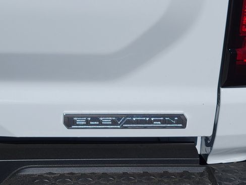 New 2026 GMC Canyon Elevation w/ Convenience Package image 10