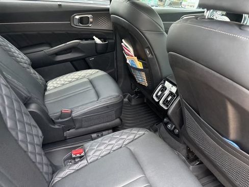 Used 2023 Kia Sorento SX AWD/4WD image 8