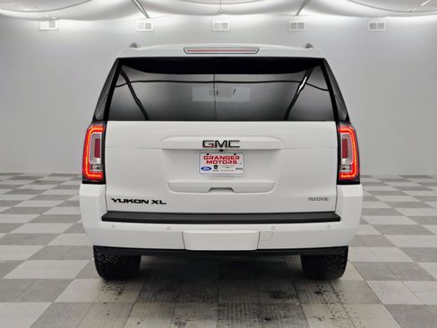 Used 2019 GMC Yukon XL SLT image 10