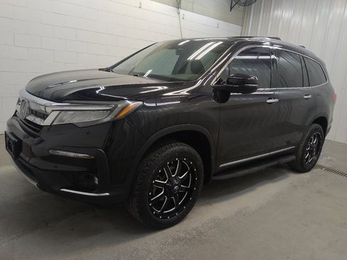 Used 2021 Honda Pilot Touring image 2