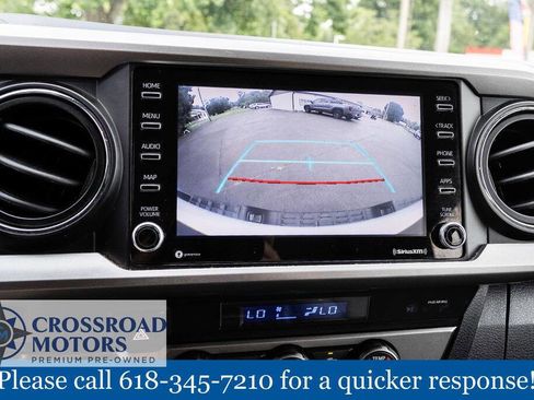 Used 2022 Toyota Tacoma SR5 AWD/4WD image 33