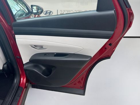 Used 2026 Hyundai Tucson SE FWD image 27
