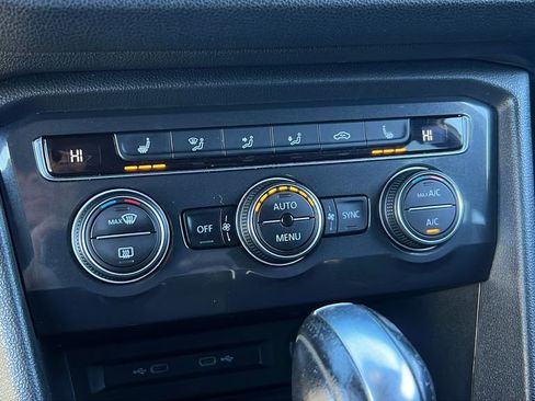 Used 2021 Volkswagen Tiguan SE R-Line image 27