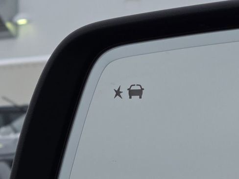 Used 2023 GMC Acadia Denali w/ Denali Ultimate Package image 14