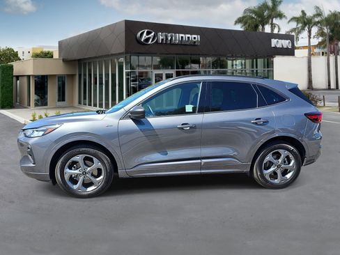 Used 2024 Ford Escape ST-Line AWD/4WD image 6