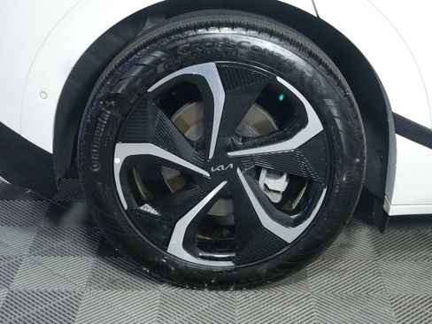 Used 2024 Kia EV6 GT-Line AWD/4WD image 13