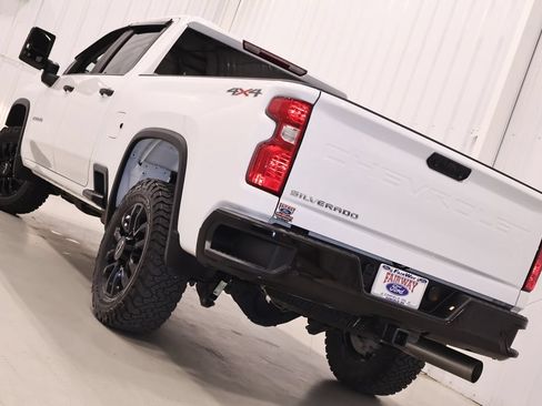 Used 2025 Chevrolet Silverado 2500 Custom w/ Custom Value Package AWD/4WD image 35