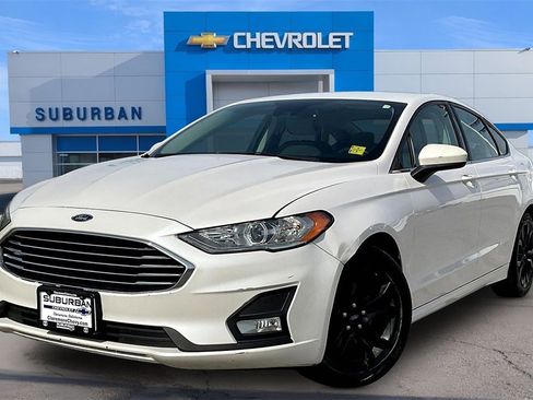 Used 2019 Ford Fusion SE w/ Equipment Group 151A image 1