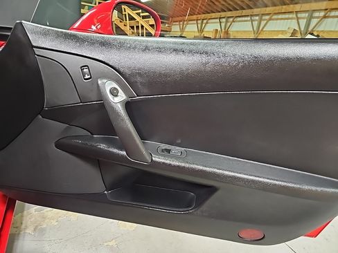 Used 2006 Chevrolet Corvette Convertible RWD image 13