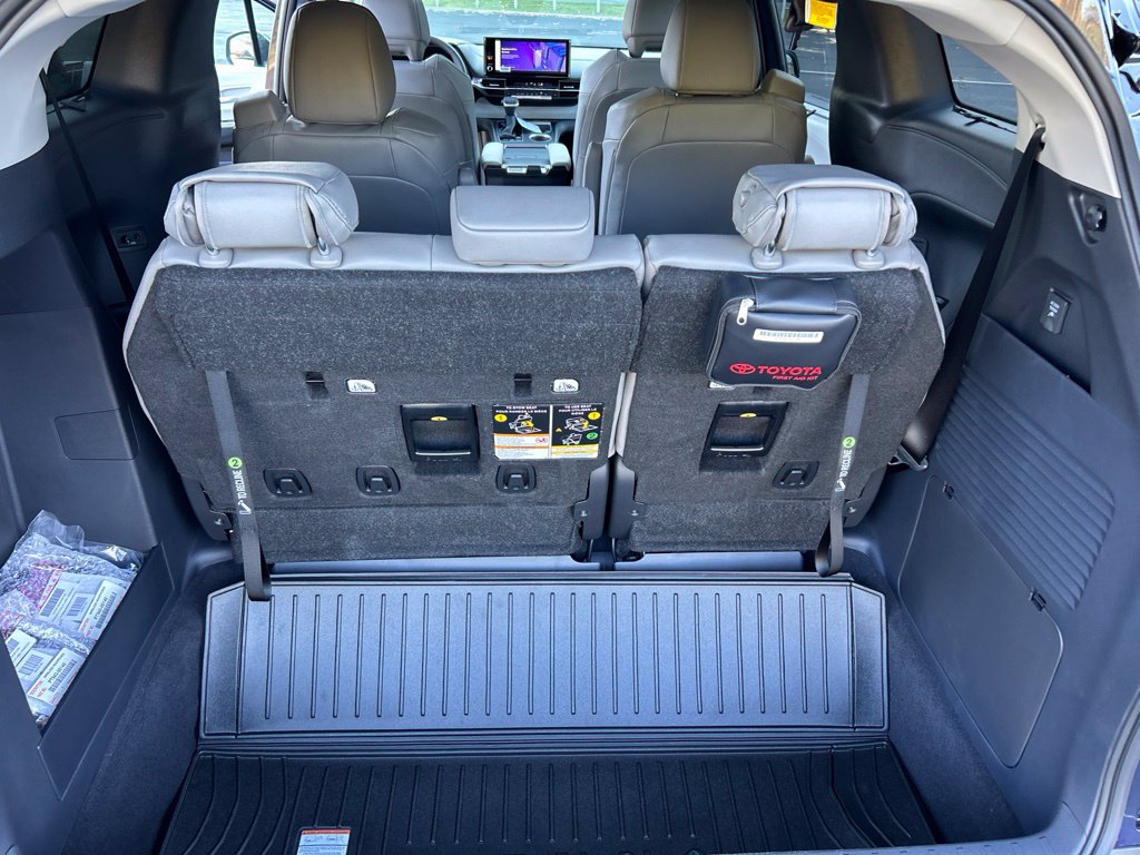New 2026 Toyota Sienna XLE AWD/4WD image 26