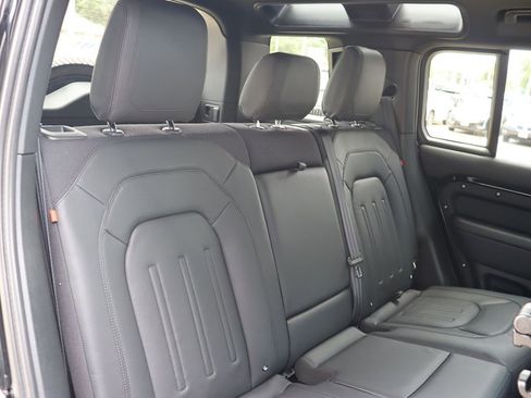 Used 2022 Land Rover Defender 110 X image 46