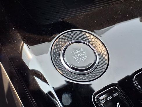 New 2025 Kia Niro EX FWD image 12