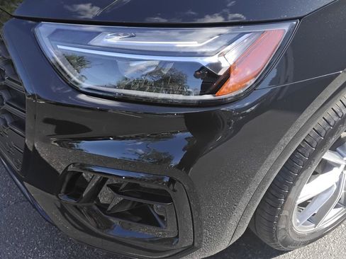 Certified 2024 Audi Q5 e Premium Plus w/ Premium Plus Package image 6