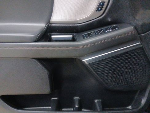 Certified 2025 Ford Expedition Active image 16