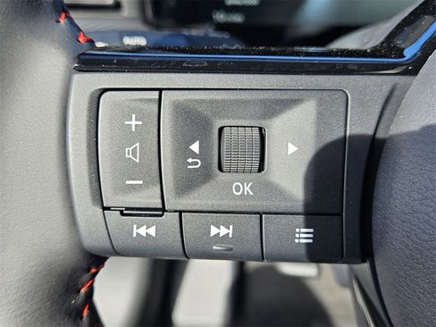 New 2026 Nissan Kicks SR image 28