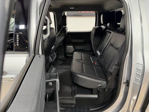 Used 2023 Ford F250 Lariat w/ Sport Appearance Package AWD/4WD image 16