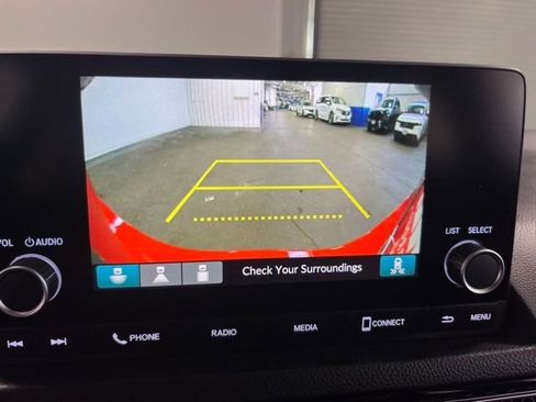 Used 2025 Honda Civic Sport image 27