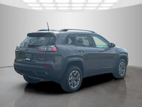 Used 2020 Jeep Cherokee Trailhawk w/ Cold Weather Group AWD/4WD image 6