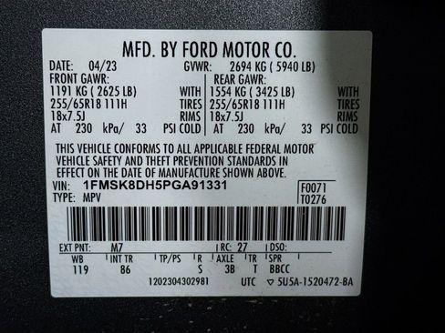 Used 2023 Ford Explorer XLT image 30